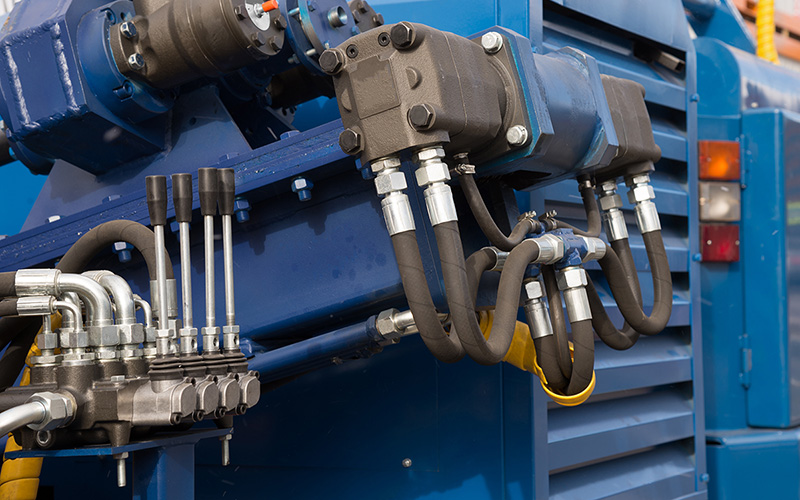 液压吸入管与回油管